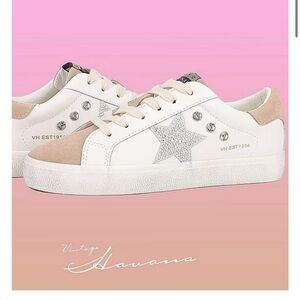 Vintage Havana Size 9 Excel Suede Rhinestone Star Sneakers